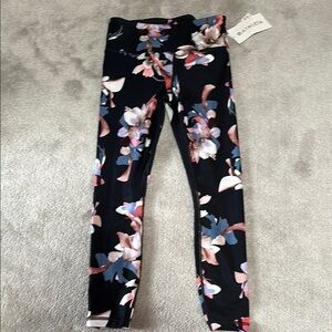 Athleta elation paradise 7/8 tight size small